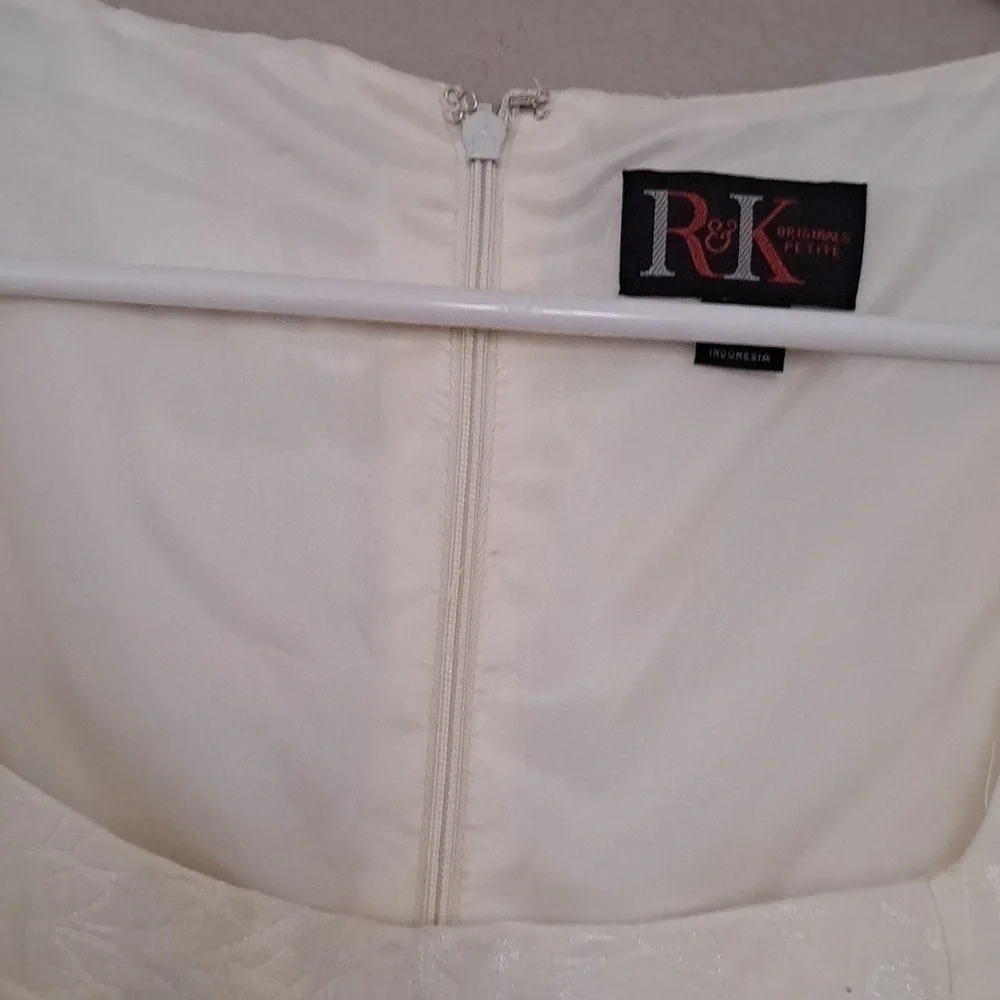 Women's dress Nwot! - Picture 2 of 5